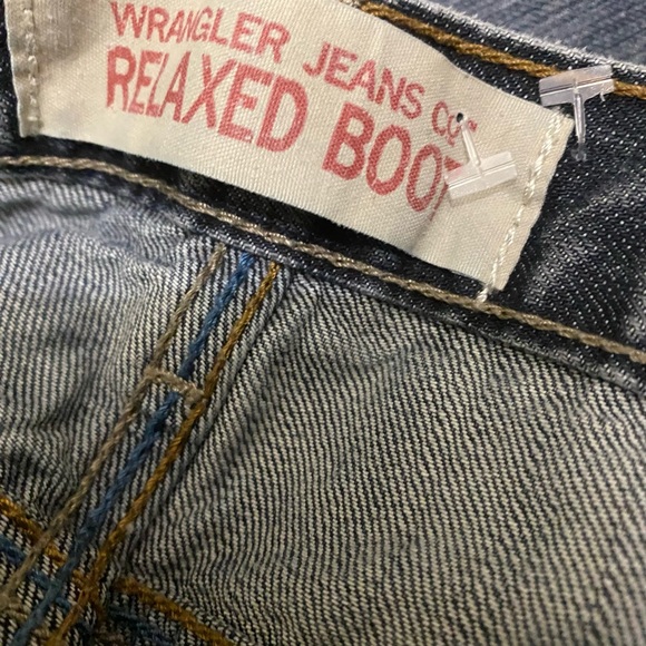 Wrangler relaxed boot cut jeans 34x34 - Picture 4 of 5